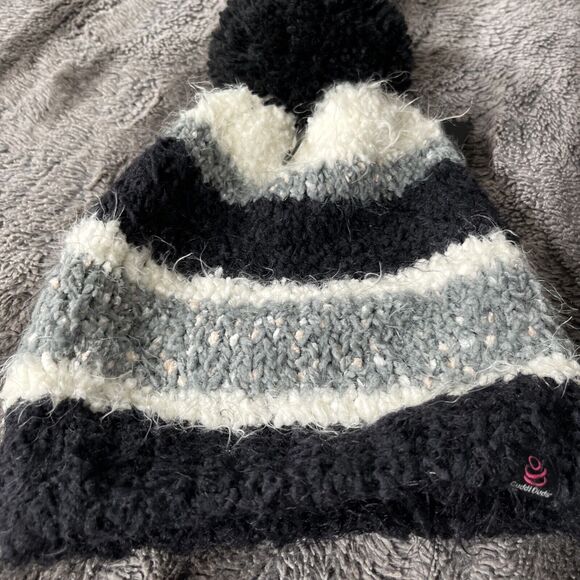 CUDDL DUDS~OS~Women's Ivory/black/grey Stripe Chenille Beanie with‎ Pom - Picture 5 of 5